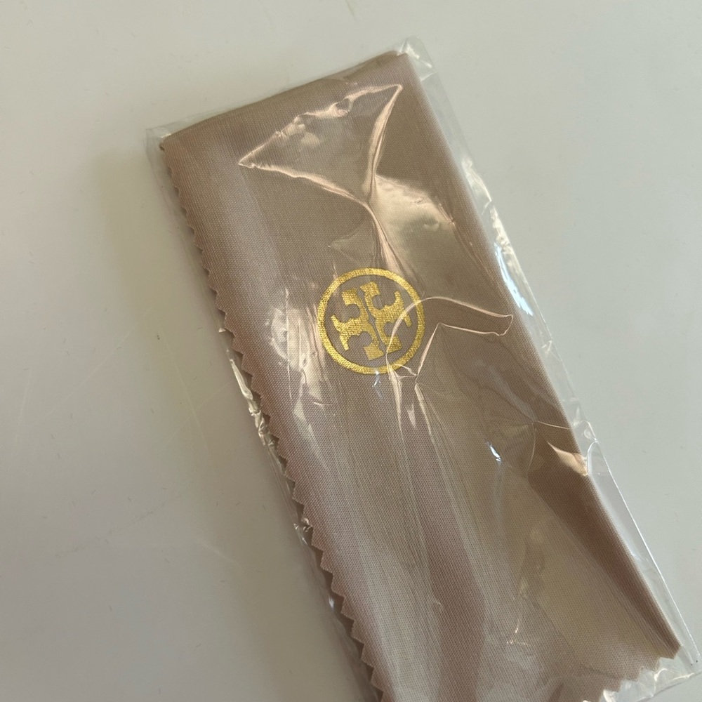 Tory Burch Orange eyeglass case and Tory Burch. Cloth - Picture 7 of 10